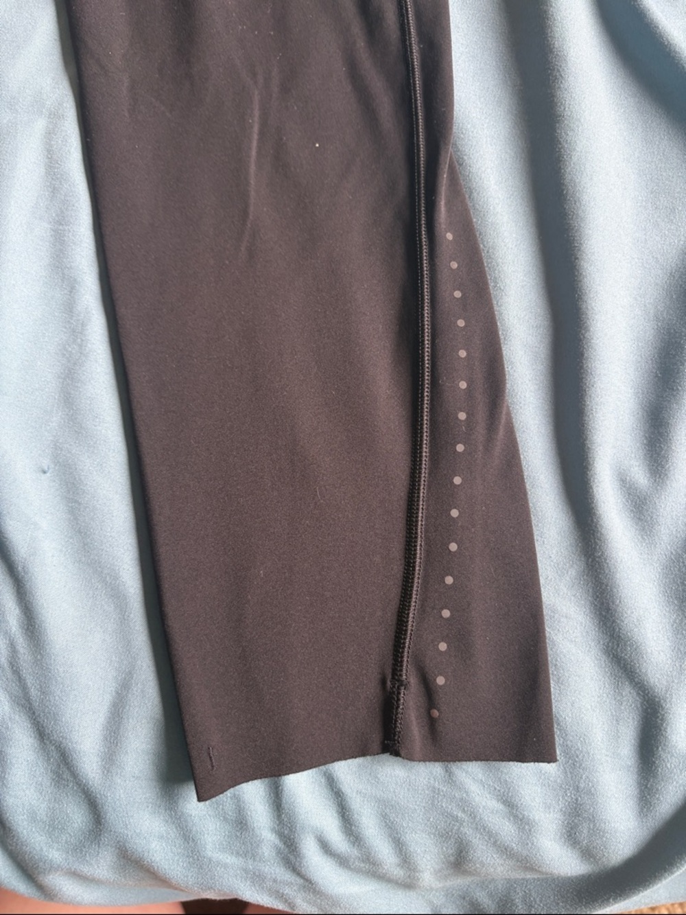 Lululemon black cropped ankle adjustable band leggings - Picture 4 of 4